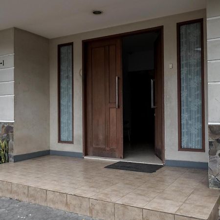 Reddoorz Near Supermall Karawaci 2 Tangerang Exterior photo