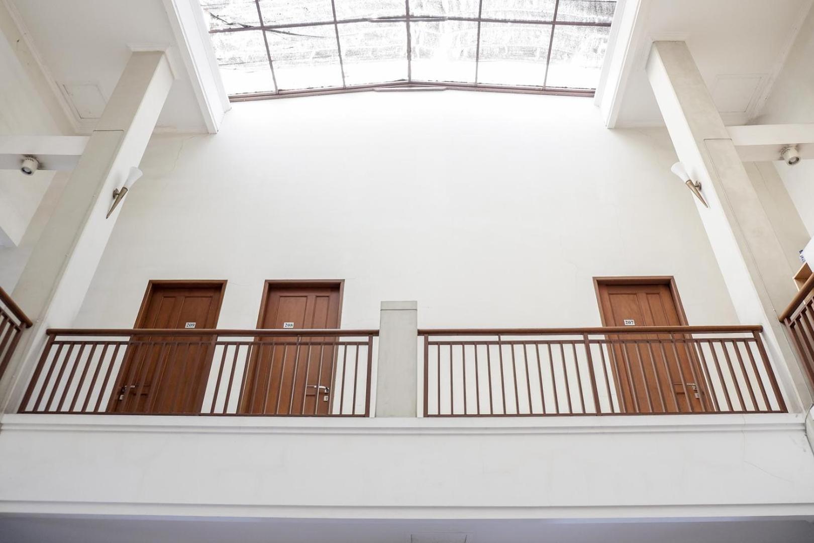 Reddoorz Near Supermall Karawaci 2 Tangerang Exterior photo