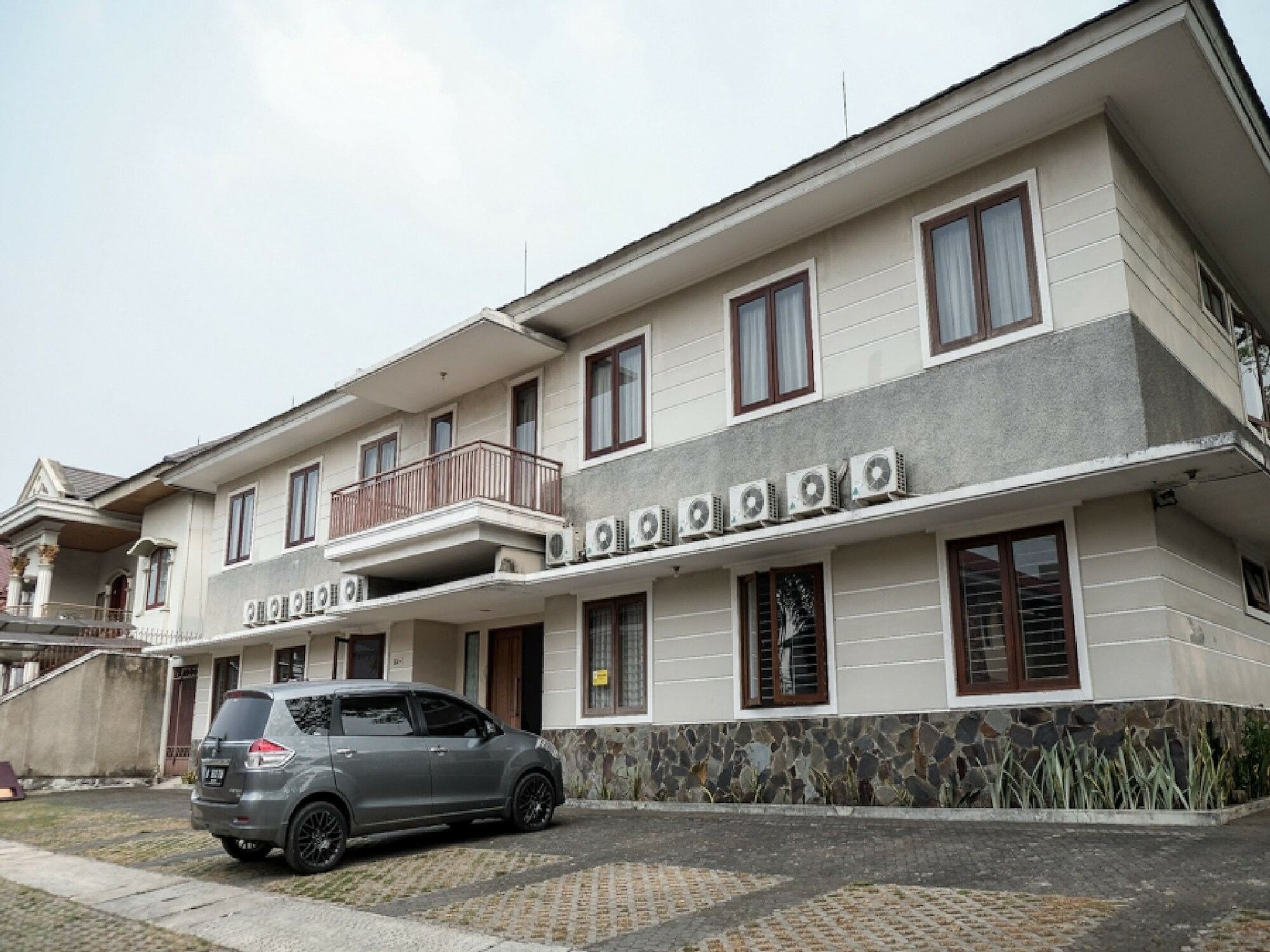 Reddoorz Near Supermall Karawaci 2 Tangerang Exterior photo